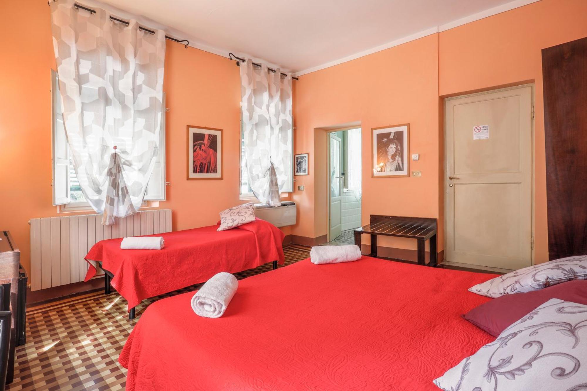 Antica Residenza Santa Chiara -City Center Лукка Екстер'єр фото