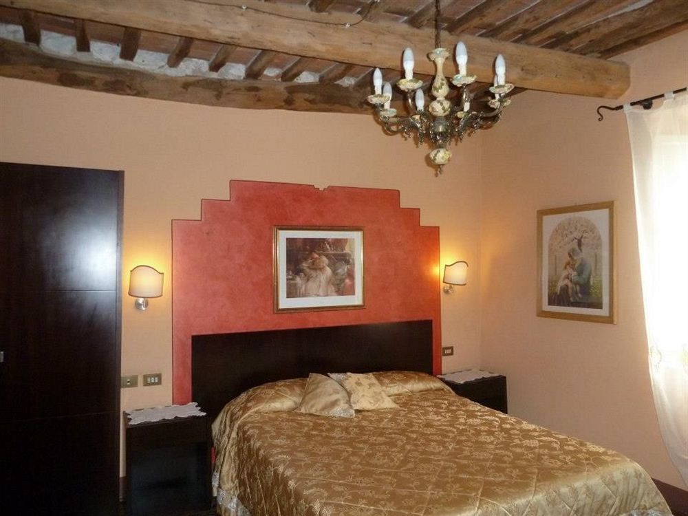 Antica Residenza Santa Chiara -City Center Лукка Екстер'єр фото